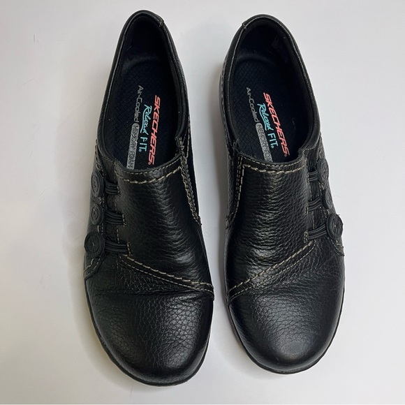 Skechers Leather Relaxed Fit Air-Cooled Memory Foam Black Slip-On Loafers 7.5 - Picture 1 of 15